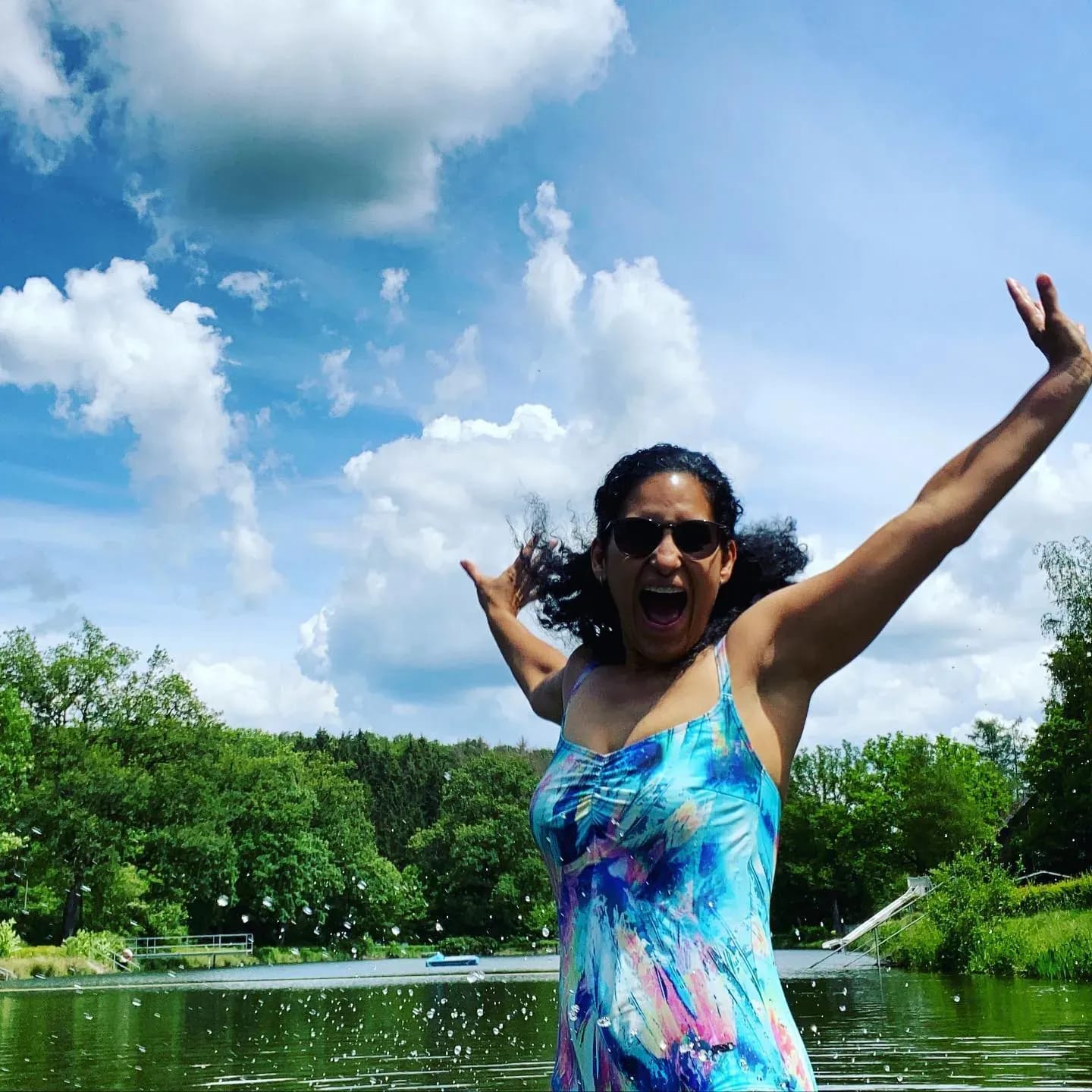Sooo froh den Seelbacher Weiher wieder besuchen zu dürfen! ❤️🎉 Und was habt ihr am Wochenende vor? - Instagram Bild 1