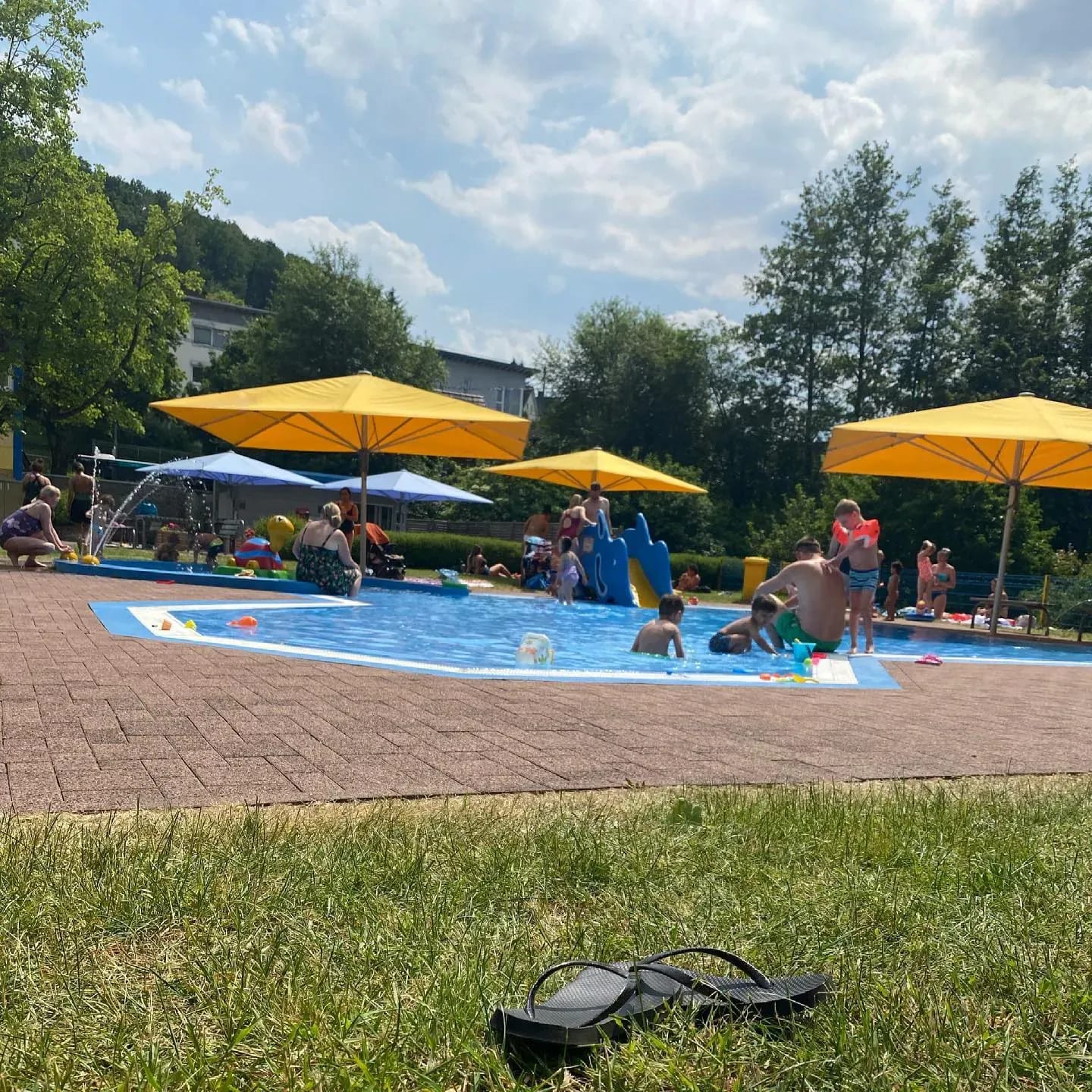 Heute hatten wir einen schönen Nachmittag im Freibad Kaan Marienborn verbracht. 💫 - Instagram Bild 1