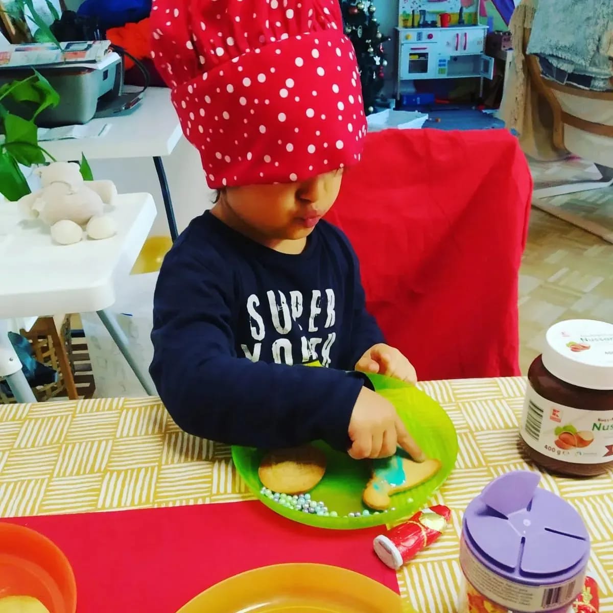Heute haben wir schon wieder mit Freunden eine Runde Plätzchen gebacken! - Instagram Bild 1