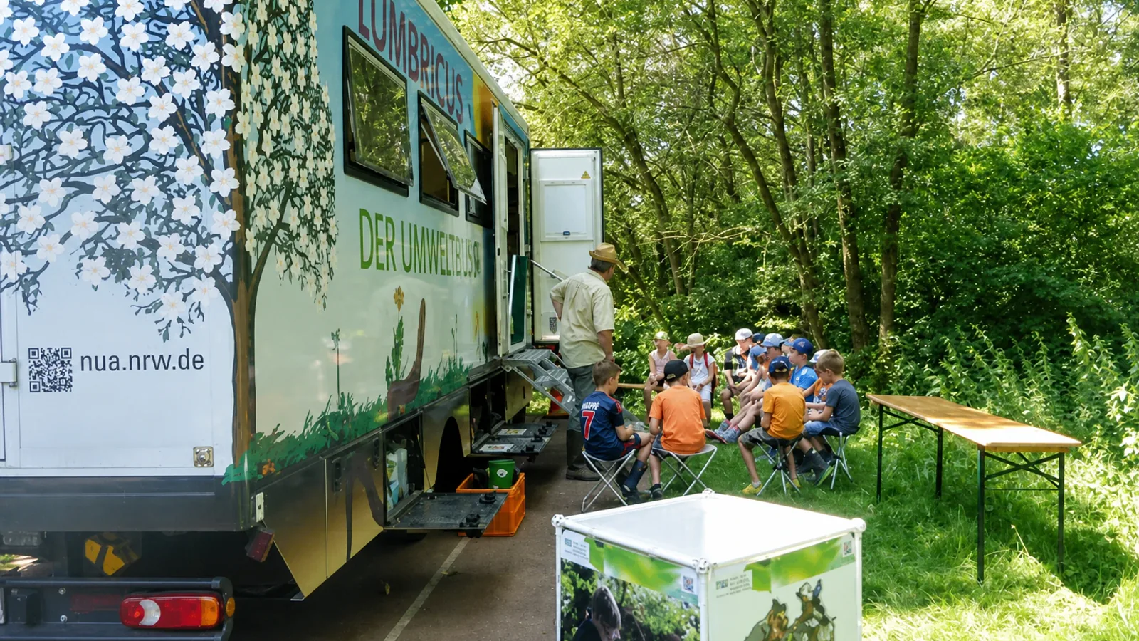 Entdeckungsreise zu den Tieren im Waldboden - Der LUMBRICUS kommt! in Parkplatz „Alter Sportplatz“, Wilnsdorf-Rudersdorf