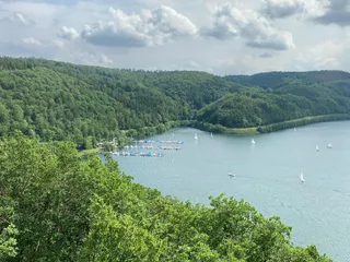 Heute Nachmittag haben wir die Altstadt von #Attendorn und den Aussichtspunkt Biggeblick besucht! 💫 - Instagram Bild 8