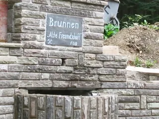 Es ist soooo schön, hier bei euch zu sein! Der letzte Spielplatz, den wir in Brachbach besucht haben, war ein Tipp von euch, und dann kam dieser andere Tipp: - Instagram Bild 1