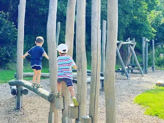 Und wenn wir schon in Deuz sind, ist ein Stopp im Bühlgarten ein Muss! 💫 - Instagram Bild 2