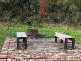 Es ist wunderschön hier! Man kann auch grillen, durch den Wald spazieren, die Natur mitten in #Siegen genießen... - Instagram Bild 3