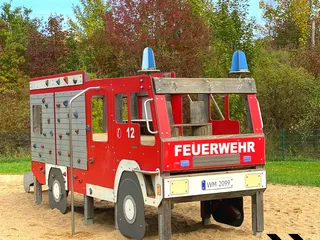 Heute präsentieren wir den Feuerwehr Spielplatz in KReuztal! (Nicht Keuztal 😅🤪) - Instagram Bild 2