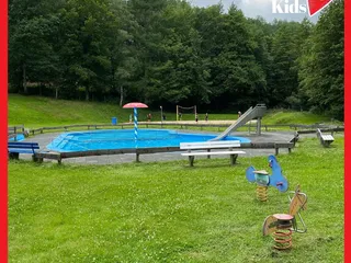 📍Warmwasser-Freibad in der Gambach. Gambachsweg 24, 57258 Freudenberg. - Instagram Bild 3