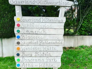 Spielplatz Kiefernweg/Eschenweg in Olpe: „HeimatflOEhe“. - Instagram Bild 8