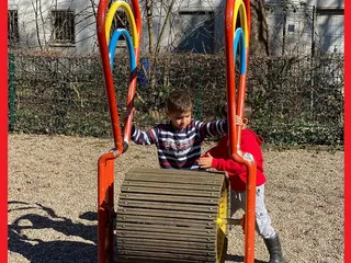 🤗 Hola! Habe so viele Fragen bekommen! Deswegen lasse ich euch mehr Infos über Café Pause, der Flyer und Bilder von unserem Spaziergang zum 📍Spielplatz Hüttengrabenweg (Google Maps). - Instagram Bild 9