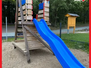 💫Spielplatz, Wald und Flieger: - Instagram Bild 2