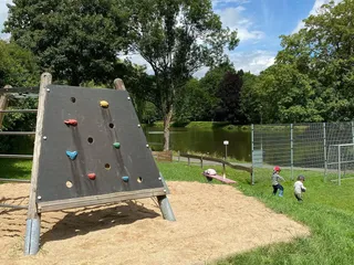 Kennt ihr den Gambachsweiher in Freudenberg? 🦆 - Instagram Bild 5