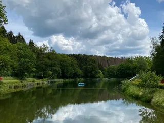 Der Seelbacher Weiher hat wieder auf, Jetzt fehlt nur noch die Sonne! 💫☀️ - Instagram Bild 1