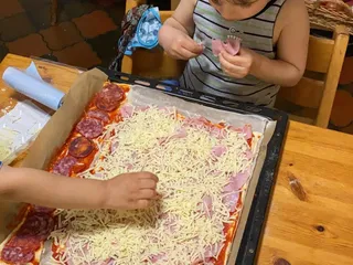 Es hat Spaß gemacht! 🍕🎉👌🏽 #bleibtzuhause #siegen #siegencity #siegenwittgenstein #siegenstadt - Instagram Bild 3