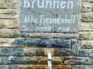 Es ist soooo schön, hier bei euch zu sein! Der letzte Spielplatz, den wir in Brachbach besucht haben, war ein Tipp von euch, und dann kam dieser andere Tipp: - Instagram Bild 2