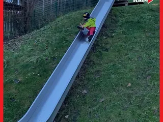 Hola! Heute präsentieren wir den Spielplatz in Oberschelden! 💫 - Instagram Bild 4
